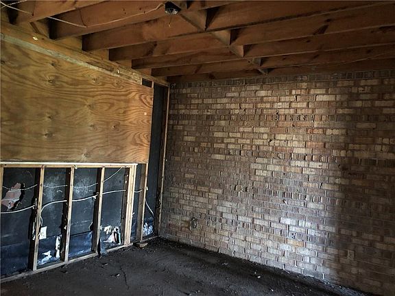 5th image of 4513 Skyview Dr