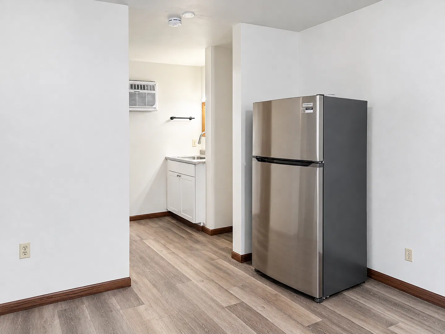 Newly Remodeled Studio Apartment All Utilities Included! — Photo 1