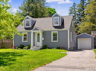 175 School Street, Fairfield, CT 06824