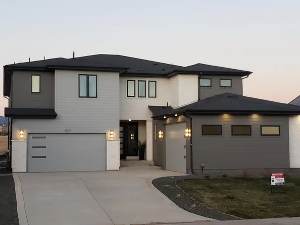 977 Saint Andrews Ln, Louisville, CO 80027
