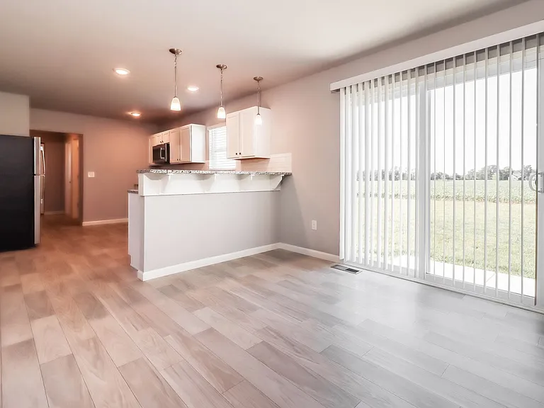 2142 Farm Valley Dr — Photo 8