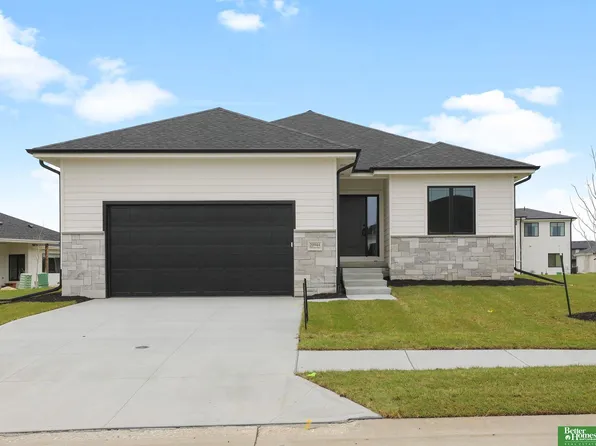 20944 Ellison Ave, Elkhorn, NE 68022