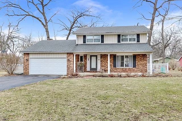 26098 N Geraldine Ln photo 1