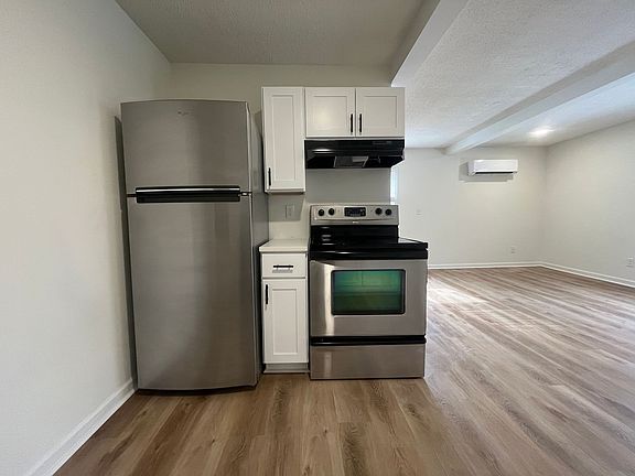 2nd image of 2 Easy St