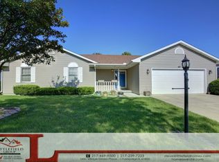 410 Rosewood, Saint Joseph, IL