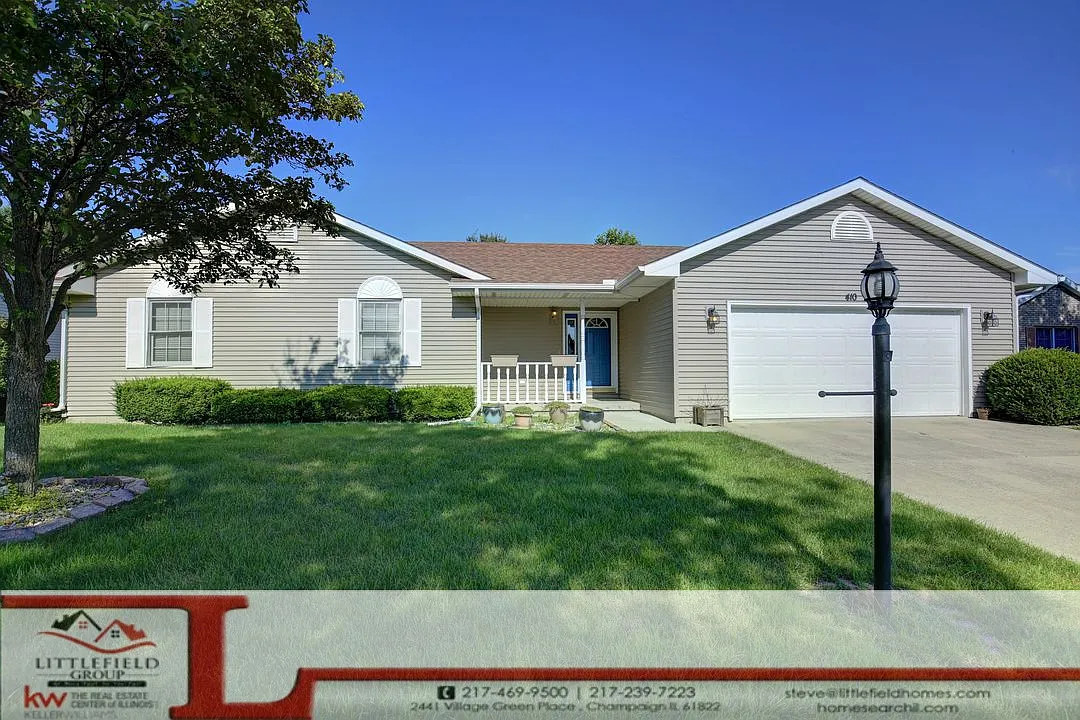 410 Rosewood photo 1