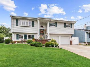 37 Sunset Dr, Port Reading, NJ 07064