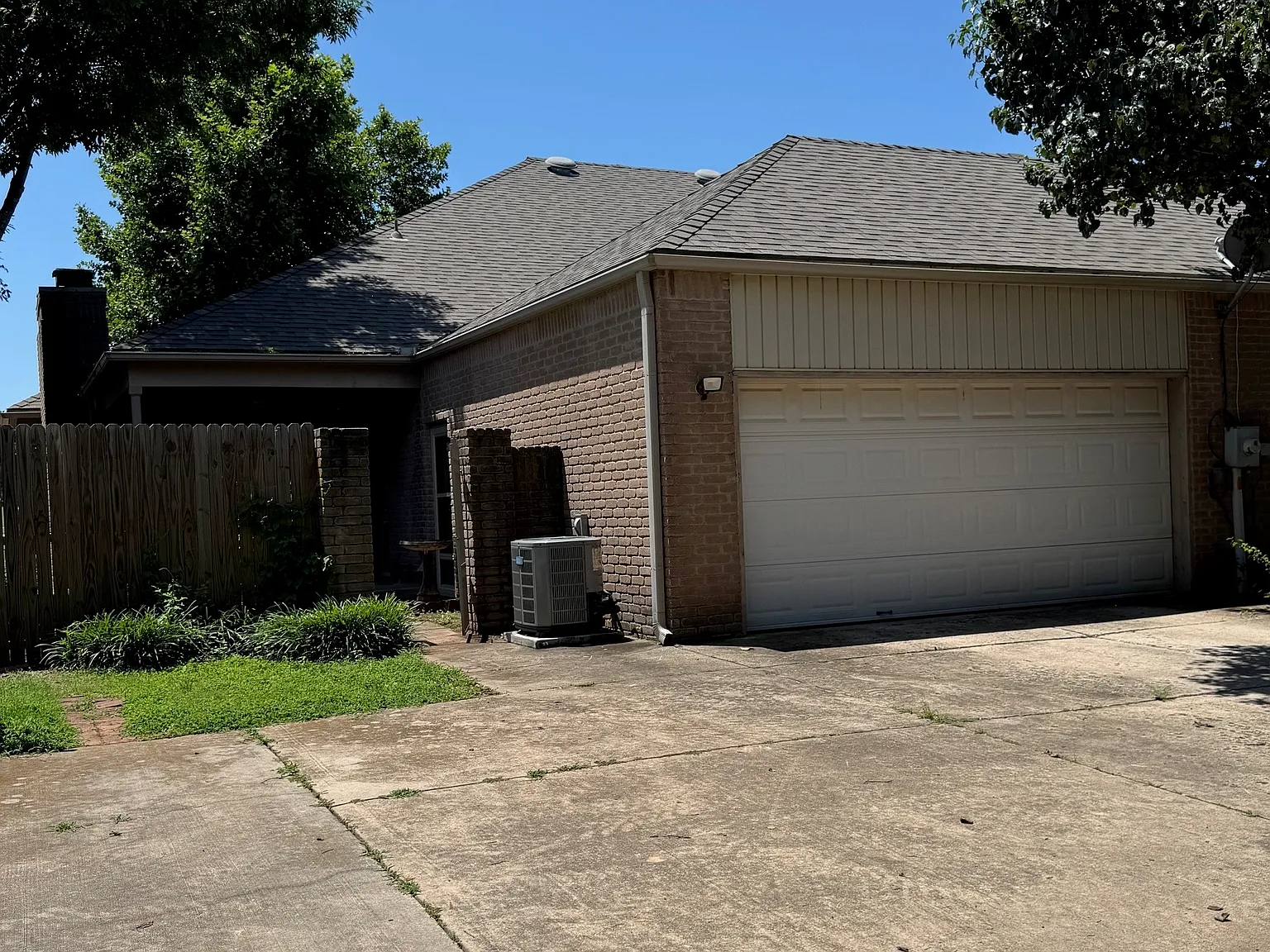 2 bed, 1560 sqft, $1,690 — Photo 2