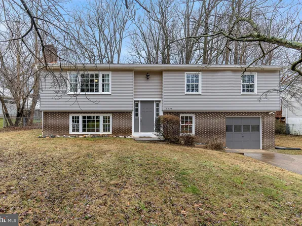 2633 Jackson Dr, Falls Church, VA 22043
