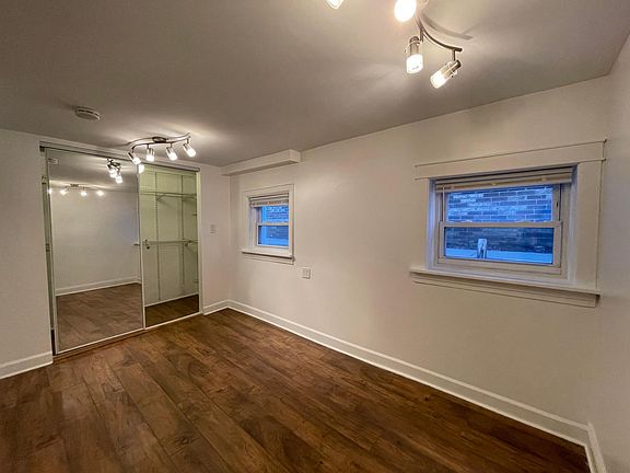 5th image of 3214 N Kostner Ave #0