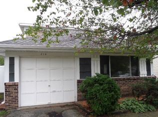 214 Mill Stream Dr, Bolingbrook, IL