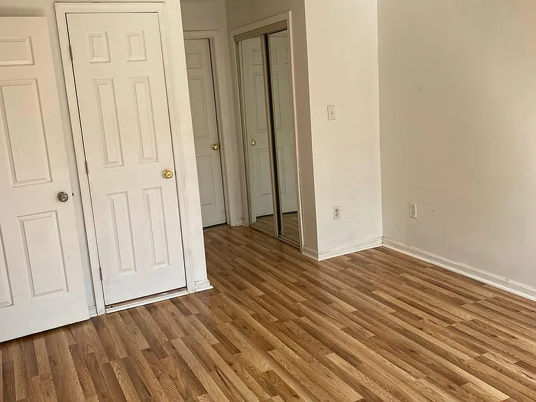 40 Walnut St — Photo 17