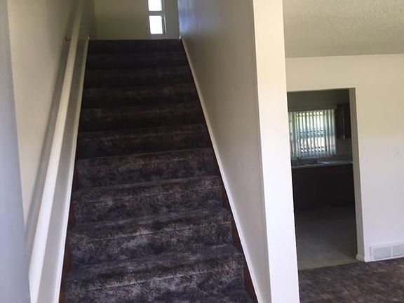2nd image of 1209 E Flint St APT 4