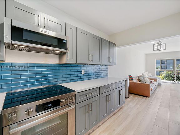 4th image of 1400 NE 55th St APT 204