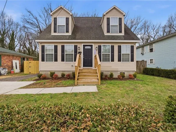 1133 Oldwood St, Chesapeake, VA 23324