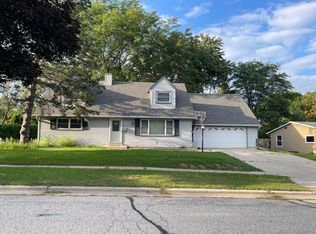 1710 Cherry St, West Bend, WI 53090