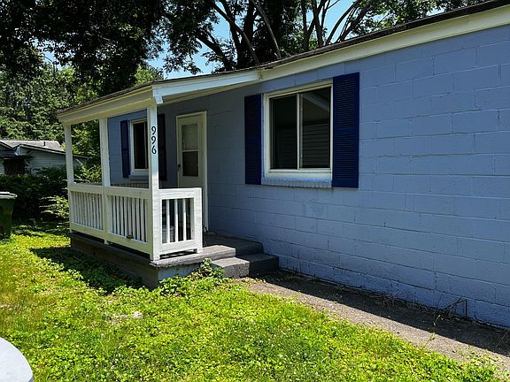 Main Entrance of unit B