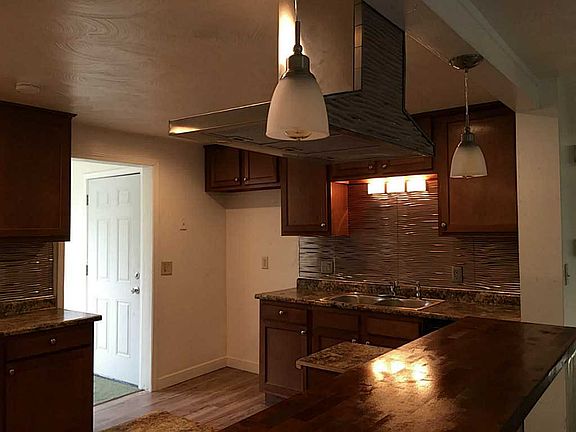 5th image of 213 Ivanhill Rd