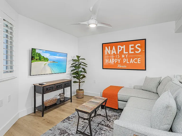 50 Seagate Dr #302B — Photo 6