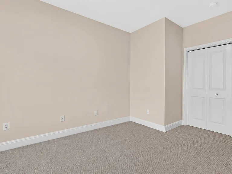 29 Megan Dr — Photo 17