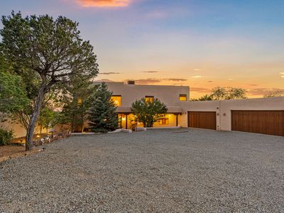 7150 Old Santa Fe Trl, Santa Fe, NM, 87505