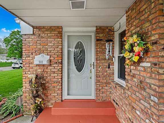 4th image of 503 E Cedar Ln