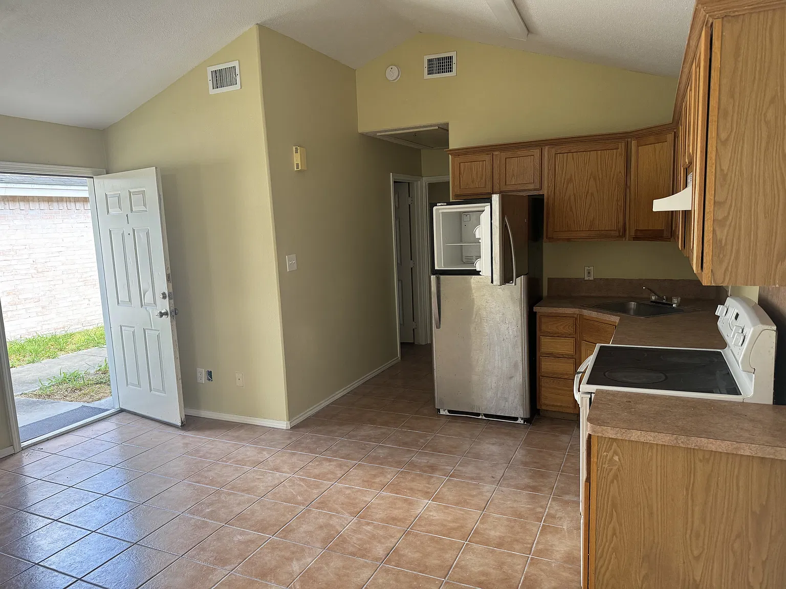 2711 Presidio Drive - 1 — Photo 4