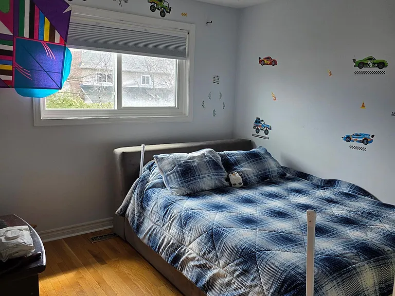63 Topley Cres — Photo 12