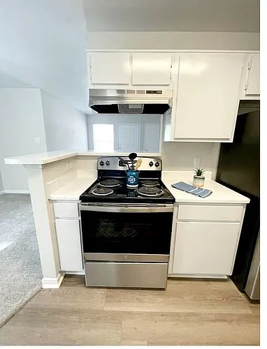 Grand Oaks Apartments Photo 1