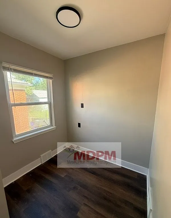 3 bed, 1648 sqft, $1,500 — Photo 3