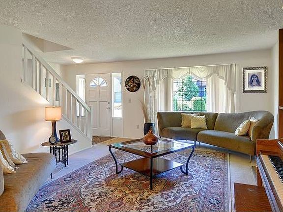 Westerly exposure provides an abundance of natural light.