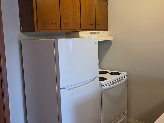 3rd image of 1355 Ohmer Ave APT 12