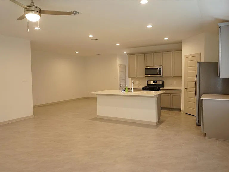 3966 Canyon Shore Ln — Photo 5