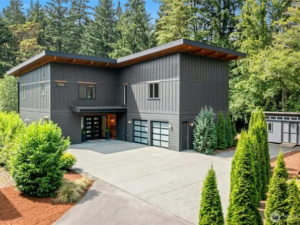 6686 NE Ralston Road, Bainbridge Island, WA 98110
