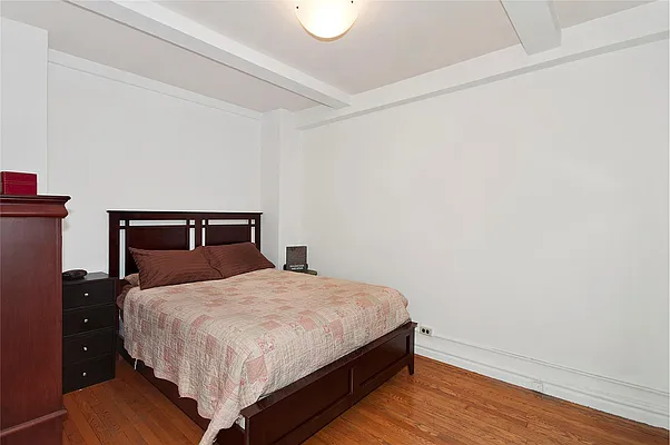 Sold by Douglas Elliman | media 14