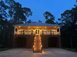 124 Buchanan St, Dauphin Island, AL 36528
