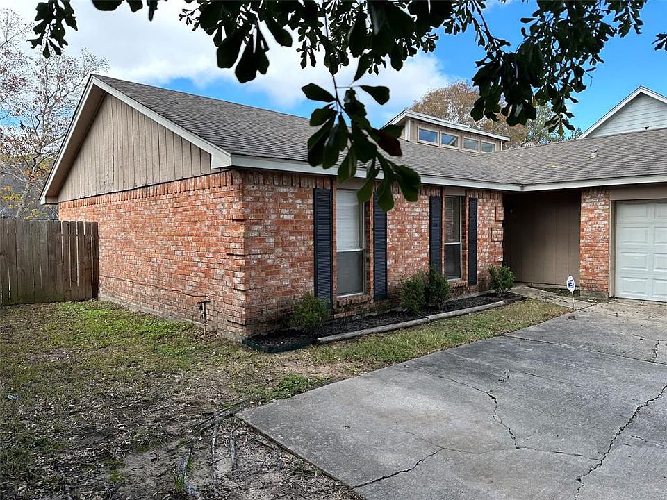 1st image of 16326 Beretta Ct