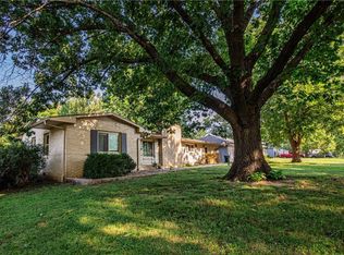 1324 S Oak St, Ottawa, KS 66067