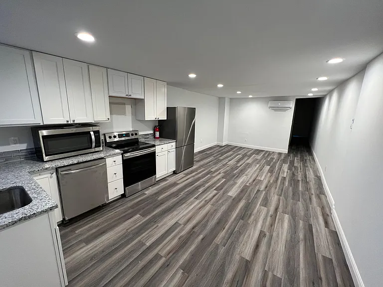 2212 E Monument St #2 — Photo 1