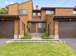 37 Roanoke Ave, Rye Brook, NY 10573