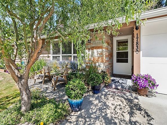 Welcome home to 17830 38th Ave So