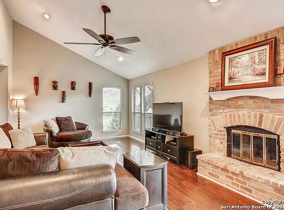 5th image of 8810 Wickersham St