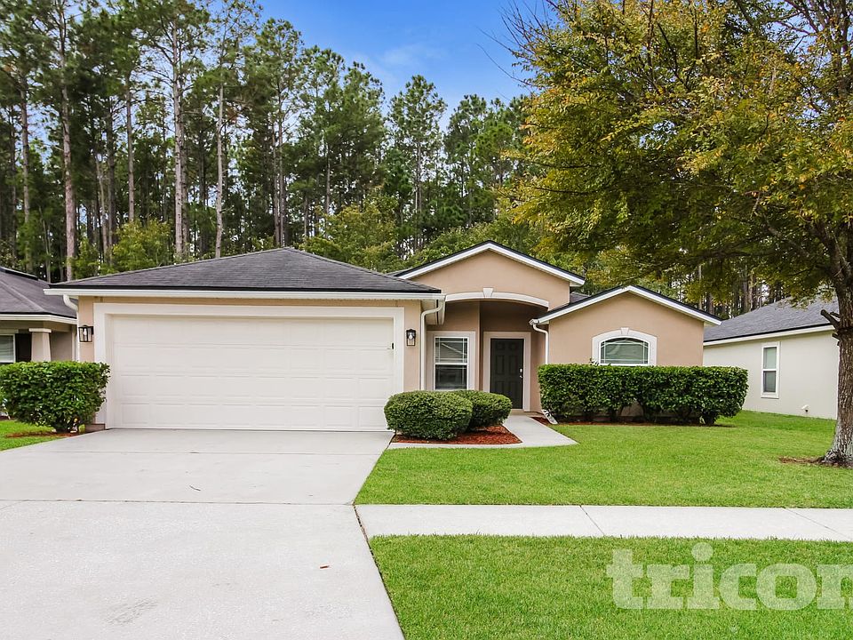 1st image of 96401 Commodore Point Dr