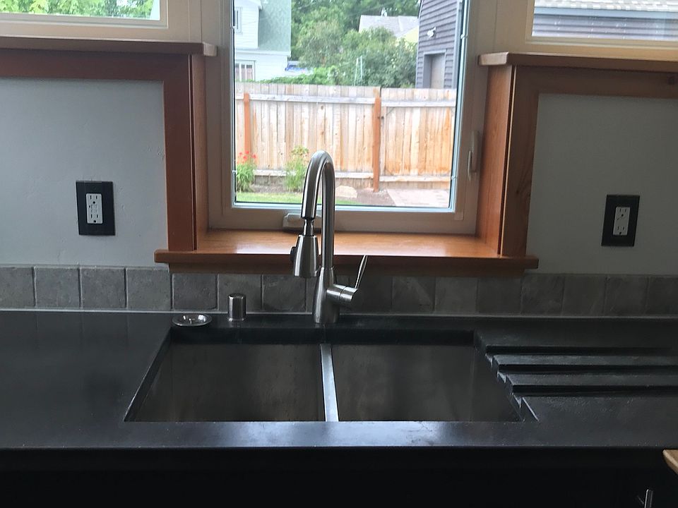 1st image of 120 Kensington Ave