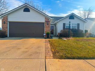 1567 Sanner Dr, Greenwood, IN