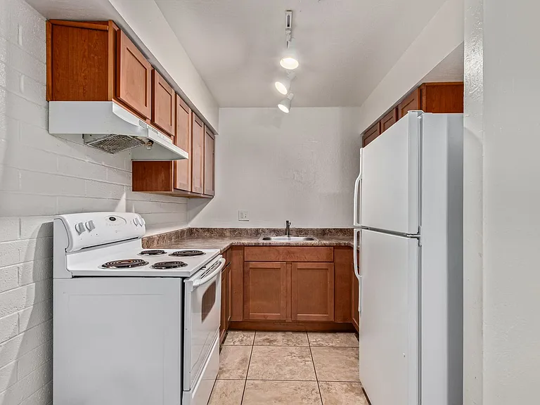 Garden-Style Living in Arcadia Lite | Move-In Specials Available — Photo 1