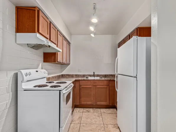 Garden-Style Living in Arcadia Lite | Move-In Specials Available, 3325 E Pinchot Ave APT 23, Phoenix, AZ 85018