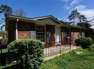 1094 15th Ave NW, Hickory, NC 28601