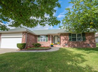 4417 W 2nd St, Battlefield, MO 65619