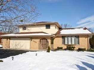 8336 W 103rd St, Palos Hills, IL 60465